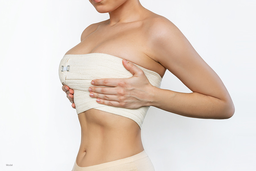 4 Facts to Help You Choose Between Saline and Silicone Breast Implants